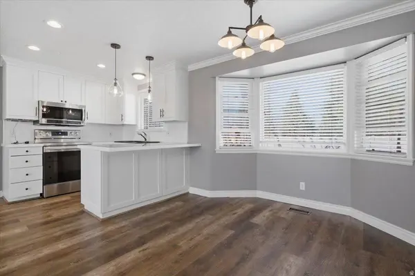 639 E CALNETTE DR, Sandy, UT 84070