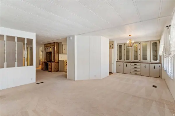 3800 S 1900 W, Roy, UT 84067