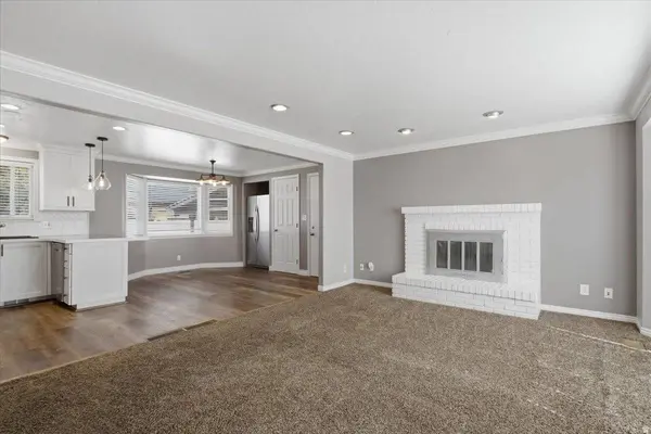 639 E CALNETTE DR, Sandy, UT 84070