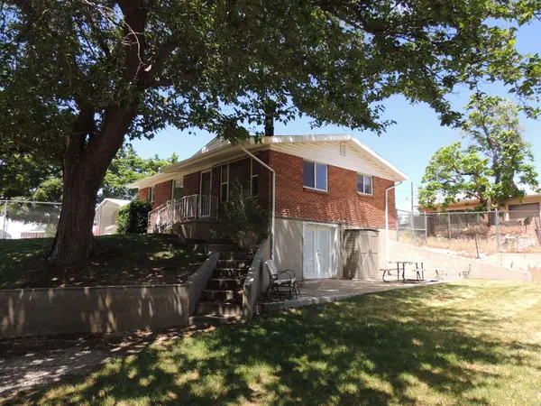 380 E 300 N, Clearfield, UT 84015