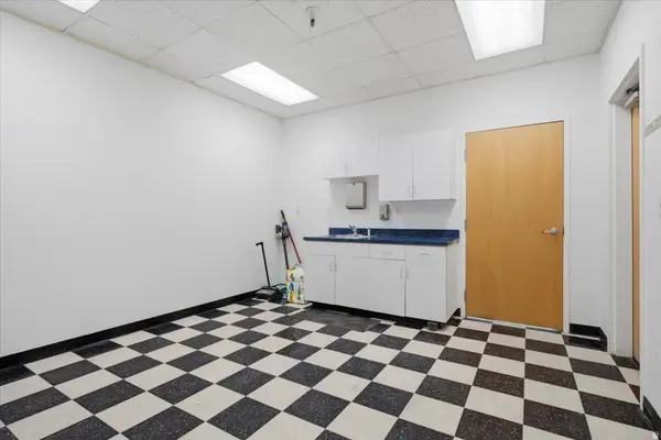 41 W GUEST AVE, South Salt Lake, UT 84115