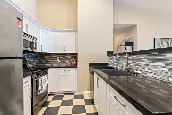 325 W 700 N #9, Salt Lake City, UT 84103