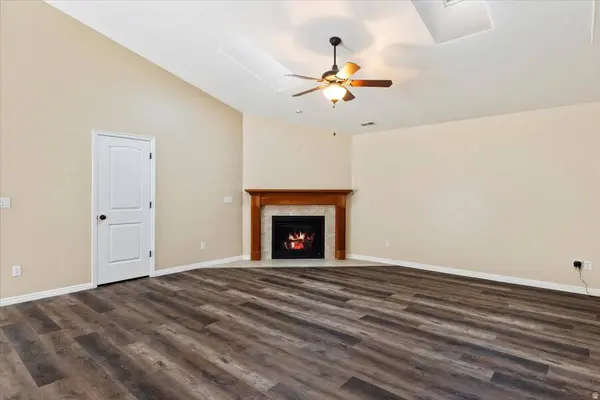 232 BRYCE DR, Kaysville, UT 84037