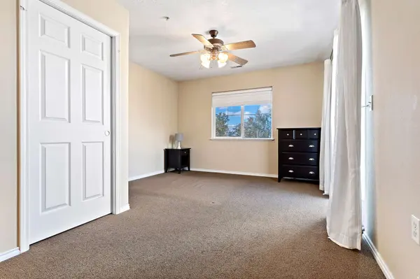 325 W 700 N #9, Salt Lake City, UT 84103
