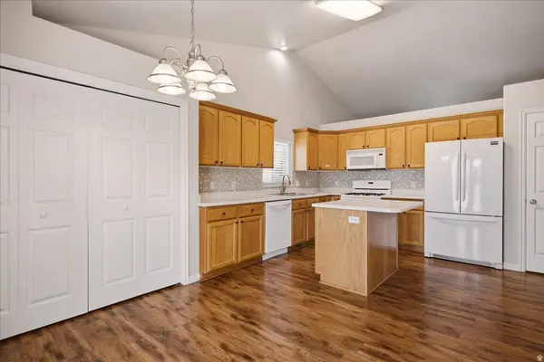 271 W 1825 N, North Ogden, UT 84414