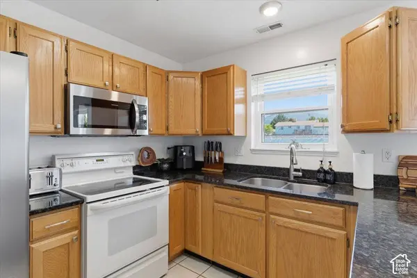 1297 S 925 W, Woods Cross, UT 84087