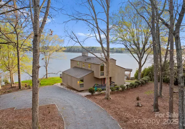 1682 Beckner RD, Lexington, NC 27292