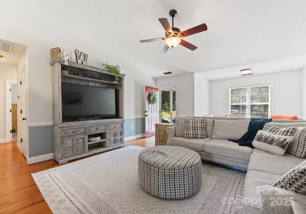 1517 Battle LN, Monroe, NC 28110