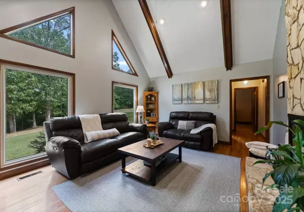 5008 Edith Oak LN, Wingate, NC 28174