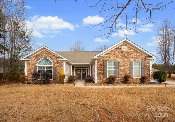11624 Dunham DR, Matthews, NC 28105