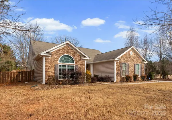 11624 Dunham DR, Matthews, NC 28105