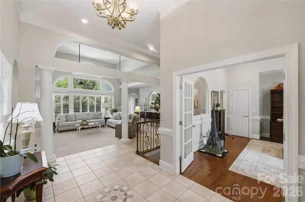 459 Valley Run DR, Waxhaw, NC 28173