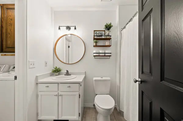 7635 S LARK MEADOW CV, Midvale, UT 84047