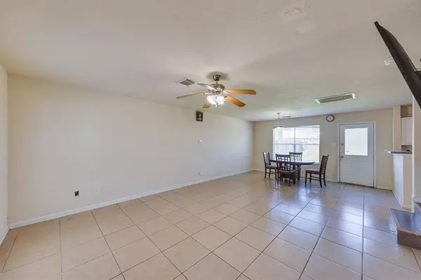 16358 Angel Island LN, Houston, TX 77053