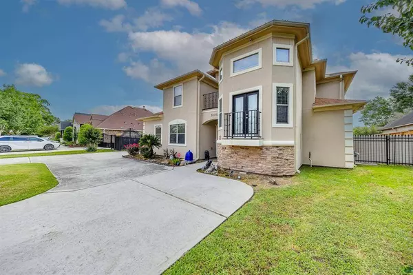 8606 Argentina ST, Jersey Village, TX 77040