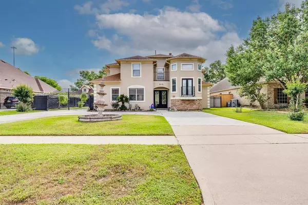 8606 Argentina ST, Jersey Village, TX 77040