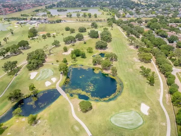 8606 Argentina ST, Jersey Village, TX 77040