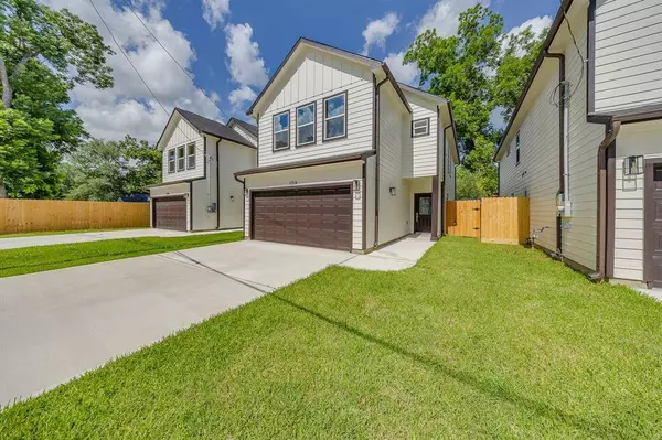 10514 Exeter St, Houston, TX 77093