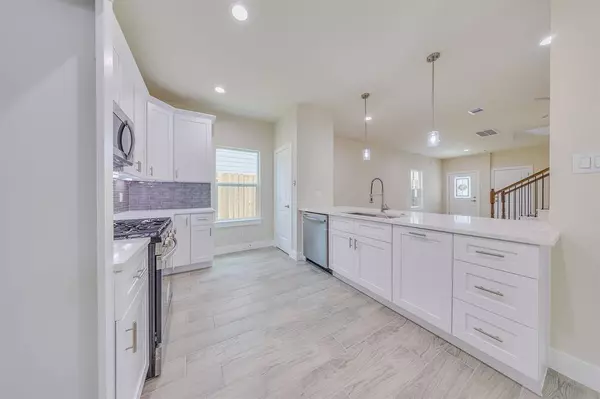 10514 Exeter St, Houston, TX 77093