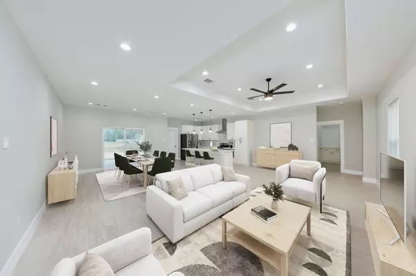 628 County Road 3414, Cleveland, TX 77327