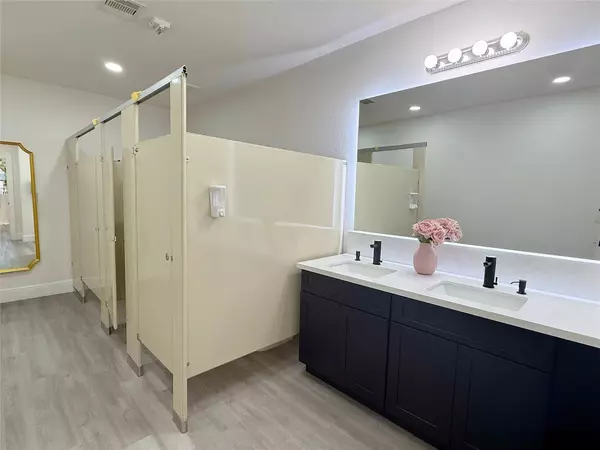 1831 Hartwick RD, Houston, TX 77093