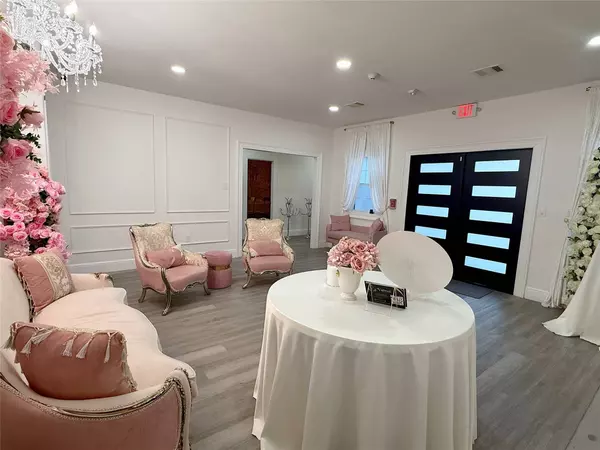 1831 Hartwick RD, Houston, TX 77093