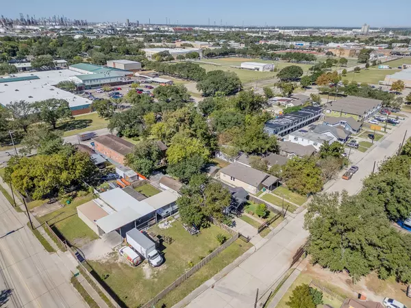 420 Spooner ST, Pasadena, TX 77506