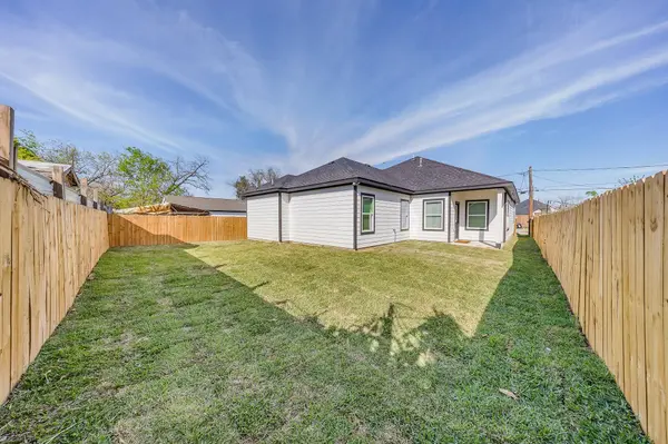 6313 Joe Louis LN, Houston, TX 77091