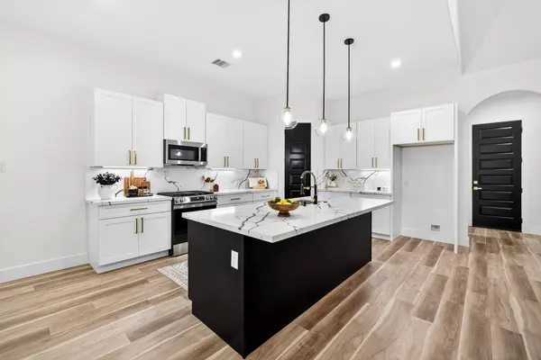 315 Autumn Oak ST, New Caney, TX 77357