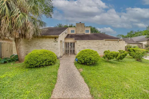 11122 Braes Forest DR, Houston, TX 77071