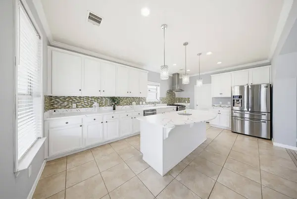 19534 Remington Cross DR, Houston, TX 77073