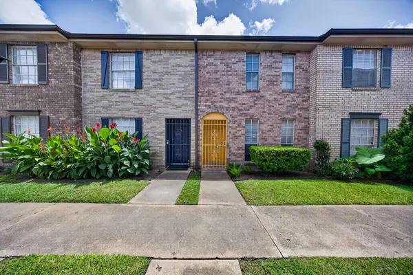 1715 Moritz DR #4, Houston, TX 77055
