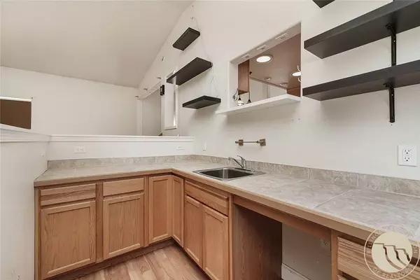 745 Thicket LN, Billings, MT 59101