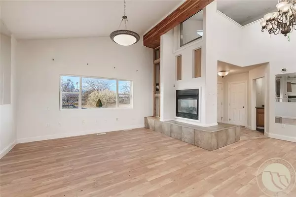 745 Thicket LN, Billings, MT 59101