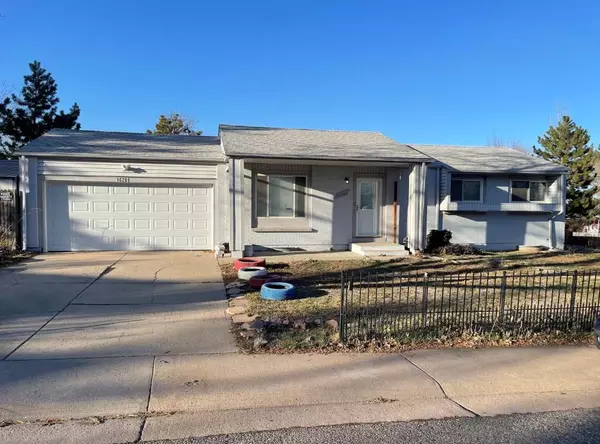 16289 E Wagontrail Dr, Aurora, CO 80015-1655