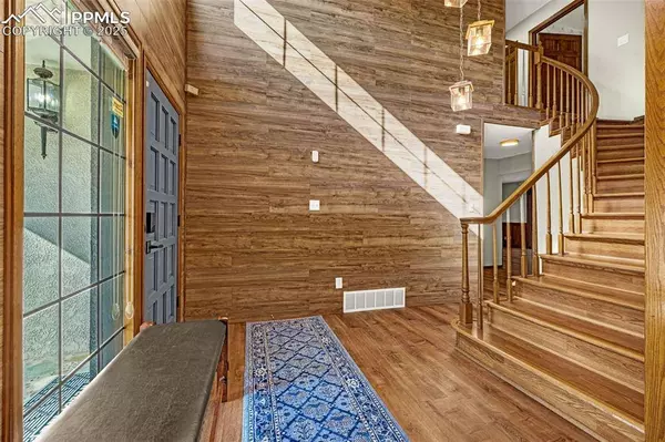 570 Brandywine DR, Colorado Springs, CO 80906