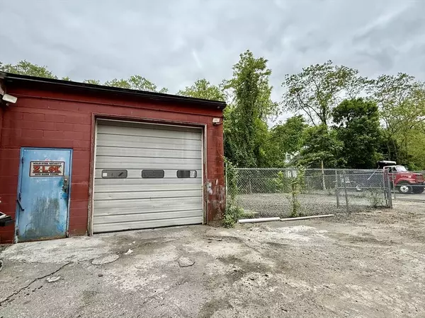 112 Haverhill St #C, North Reading, MA 01864