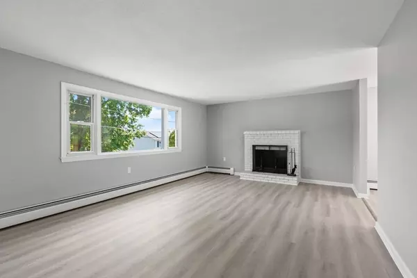 10 Lantern Lane, Methuen, MA 01844
