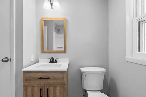 10 Lantern Lane, Methuen, MA 01844