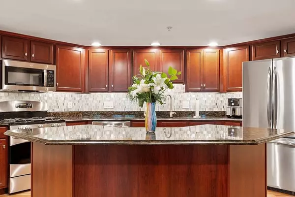 4 Sterling Hill Lane #424, Exeter, NH 03833