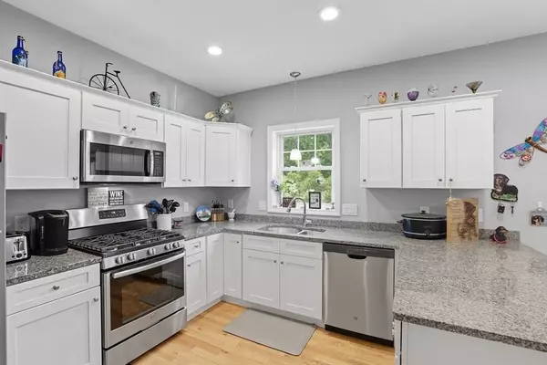 3 Mackenzie Way #3, Haverhill, MA 01832