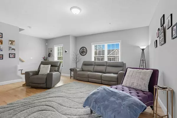 3 Mackenzie Way #3, Haverhill, MA 01832