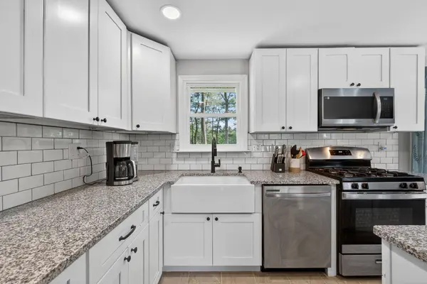 73 Valhalla DR, Milford, NH 03055