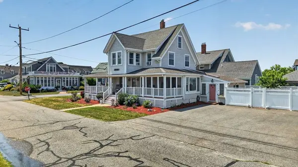 14 Webster Avenue, Marshfield, MA 02050