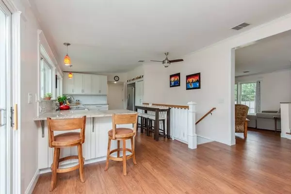 2 Washington Ave, Woburn, MA 01801