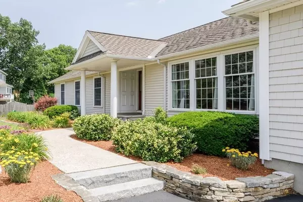 2 Washington Ave, Woburn, MA 01801