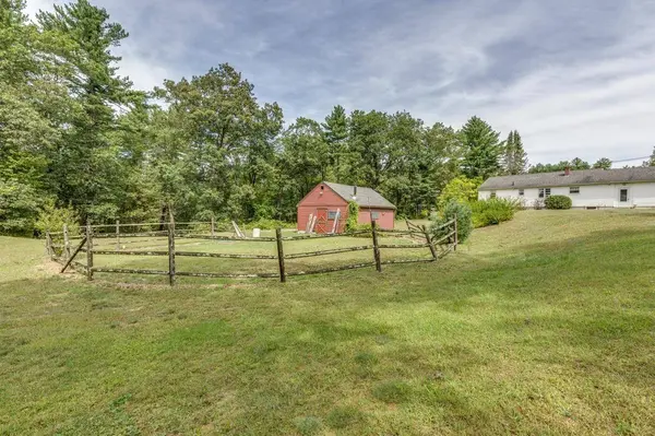 189 Hobbs RD, Pelham, NH 03076