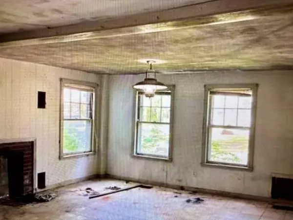 24 Spaulding ST, Milford, NH 03055