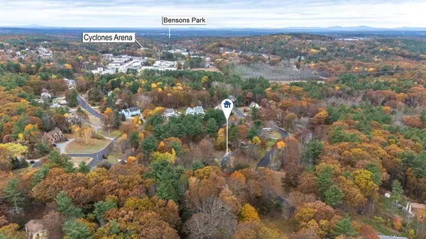 6 Lund DR, Hudson, NH 03051