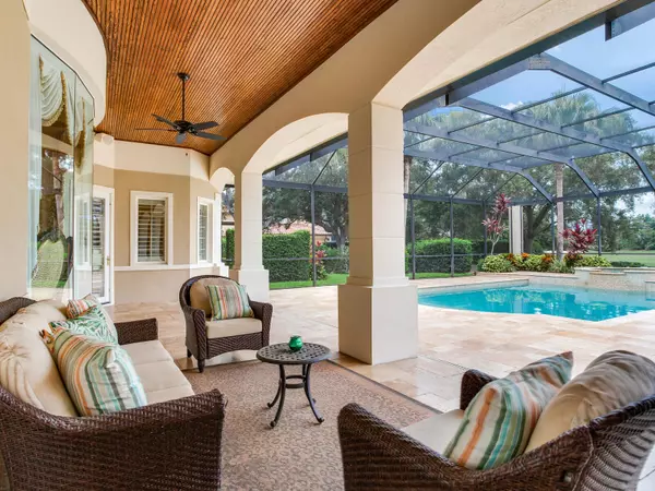 705 Guisando De Avila Tampa FL 33613 - Outdoor Living Area